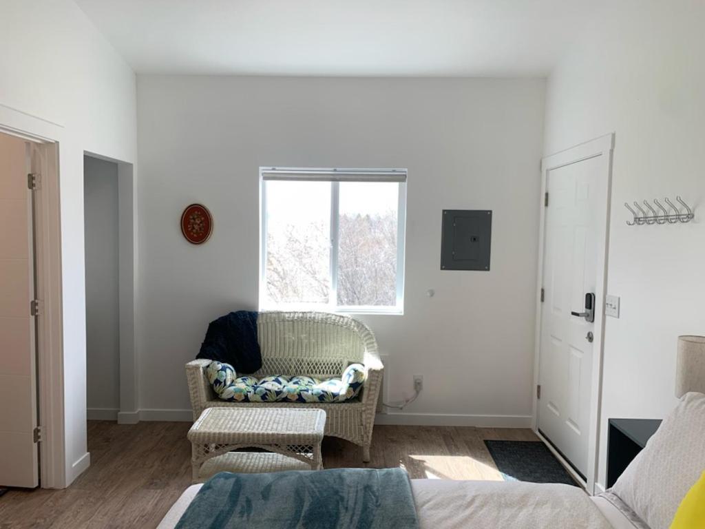 Winzig Lodge لافا هوت سبرينغس المظهر الخارجي الصورة